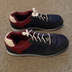 Maurices Sneakers with Lock Laces Size 8.5M